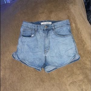 Size Large High Waisted Denim Shorts